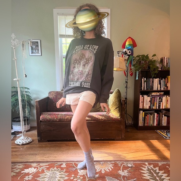 Hollister Brand new with tags crewneck graphic sweater with mushrooms - Picture 3 of 6